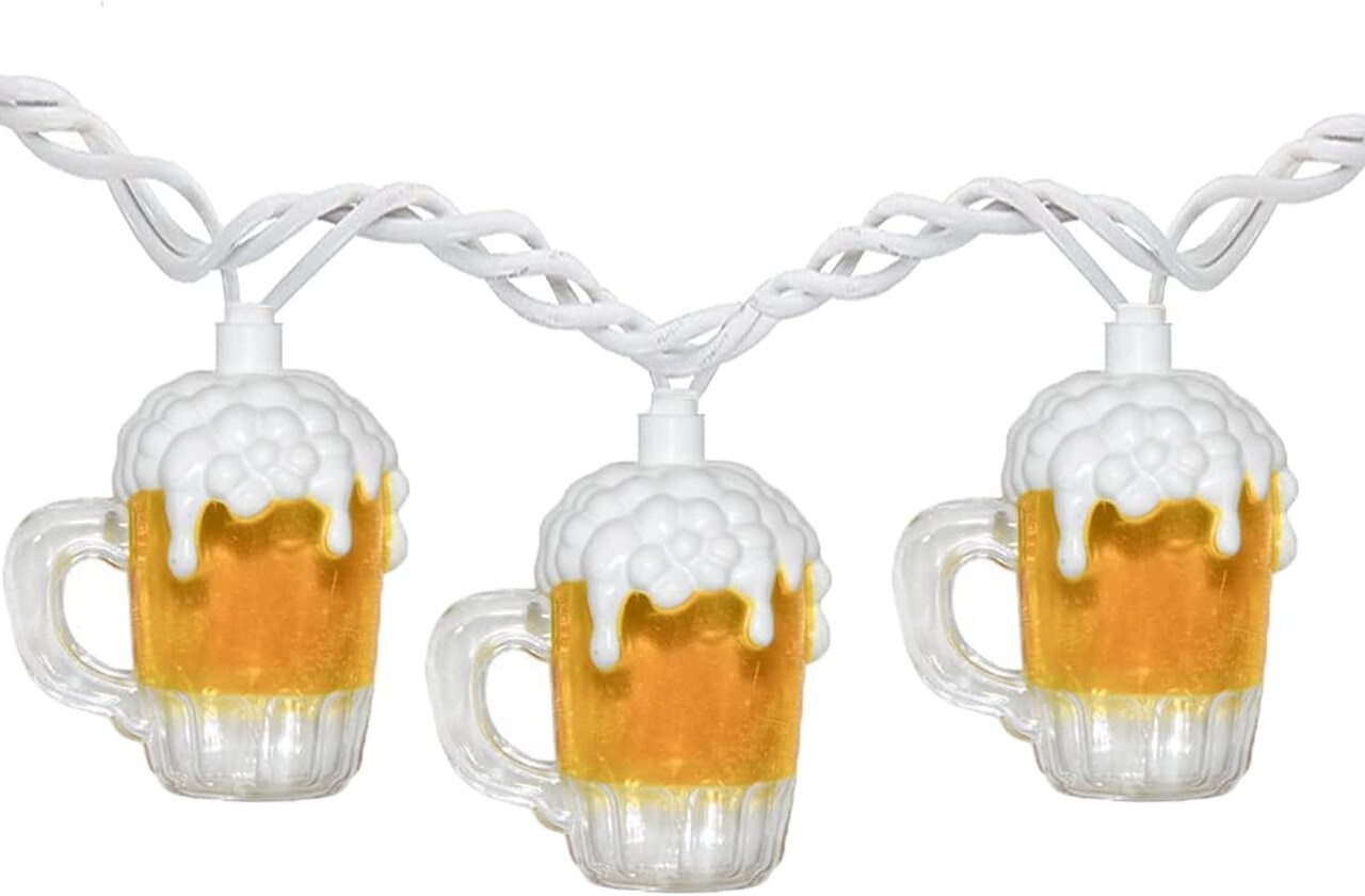 Festive St Patrick's Day Decoration: 3D Beer Mug String Lights, 8.5-foot Party Cup Light with 10 Beer Cups, and Interchangeable Beer Fairy Patio Lights for Summer Bar Birthday Bedroom Club